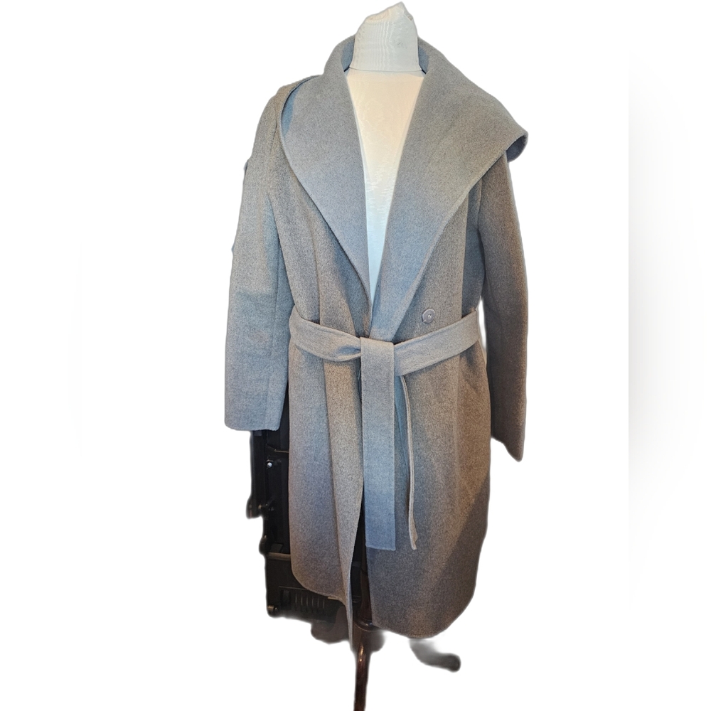 Elegant Gray Women's Coat